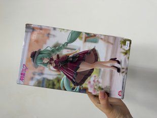 Фігурка Hatsune Miku Outing Dress RED Ver. з-9875433 фото